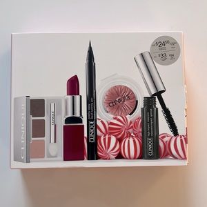CLINIQUE Travel Set. 5 Mini Products. NIB never used.